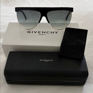 Givenchy Black and Gold oversized gradient Sunglasses